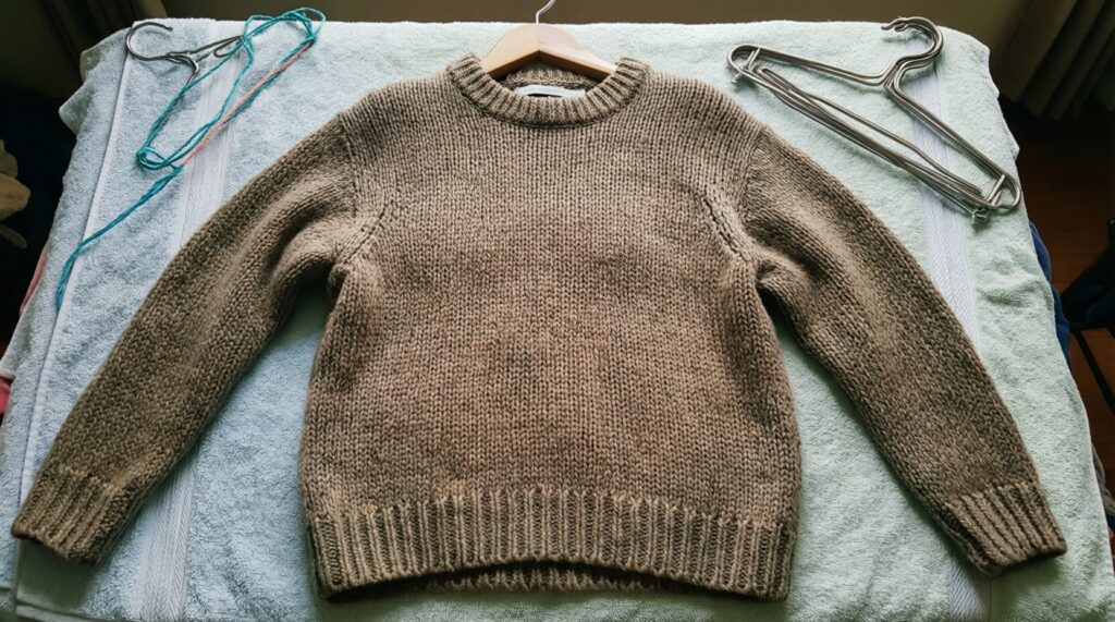 Как ухаживать за одеждой, чтобы она служила дольше: стирка, сушка, хранение - иллюстрация